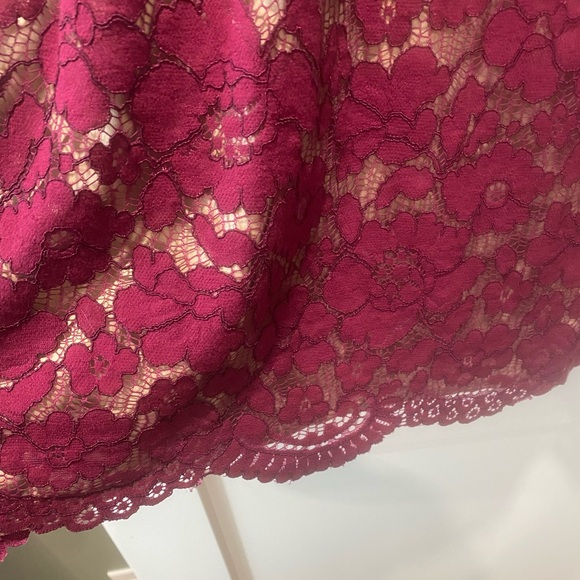 Vince Camuto Lace Dress - Picture 4 of 8